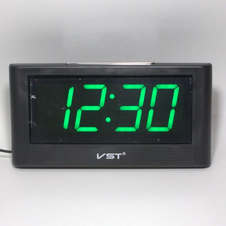 Vst часы как установить время. Часы VST-732. Настольные часы VST-732. VST 732. Часы VST 732y -цена.